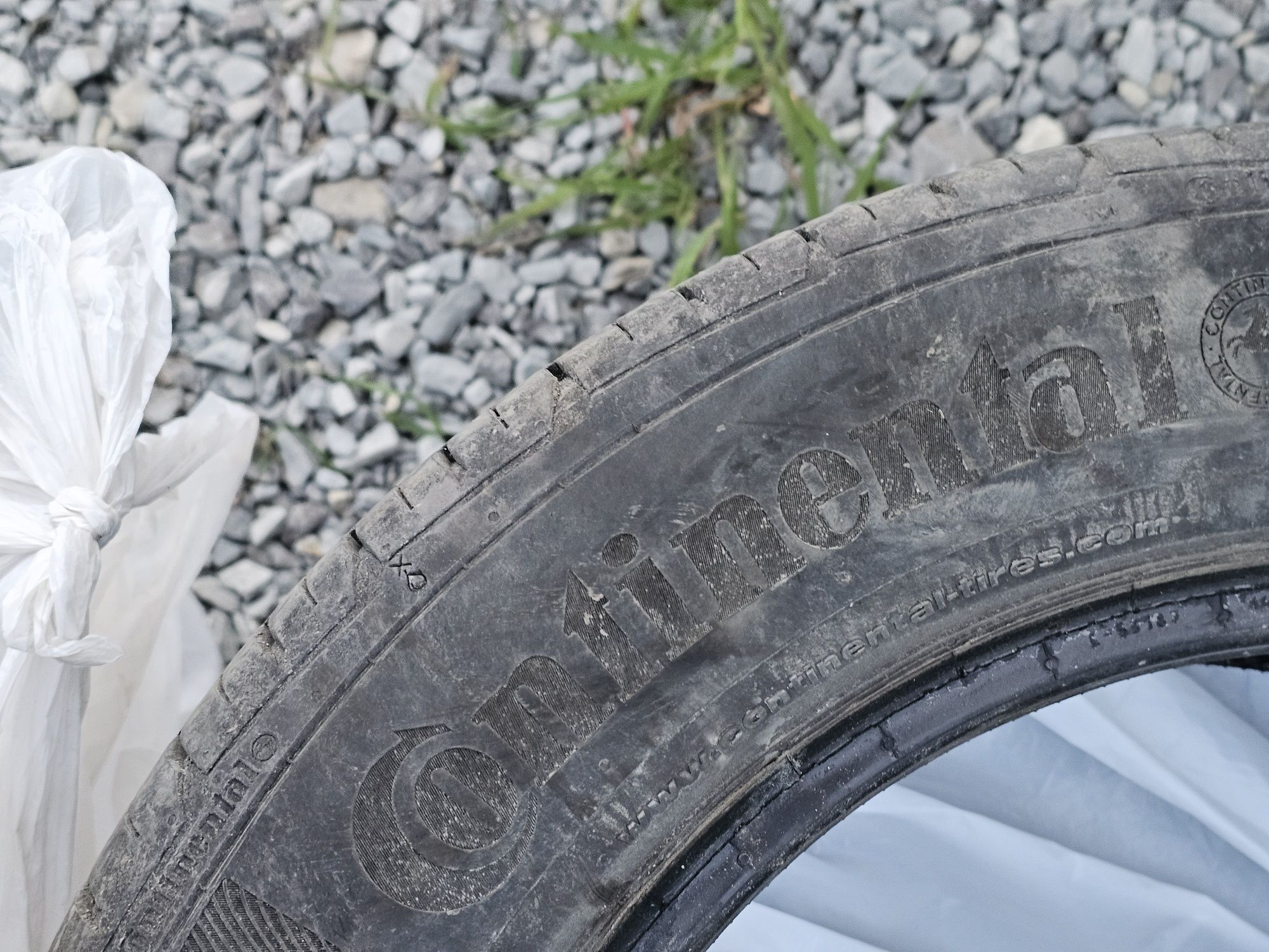 Літні шини Continental ContiPremiumContact 5 (215/60R16 95H)