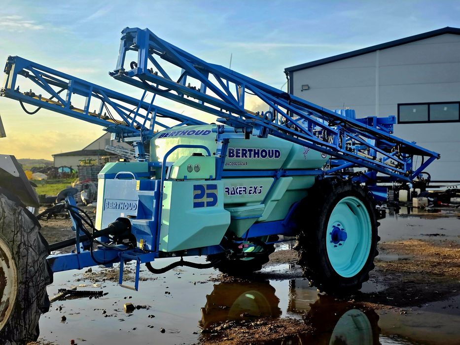 Opryskiwacz Ciągany Berthoud Major Racer 2500l 21m/18m/15m ORGINAŁ!!