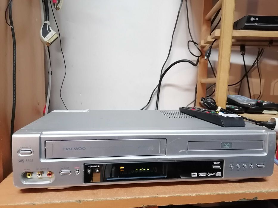 Magnetowid VHS Daewoo SD-7800 Pilot HIFI Stereo