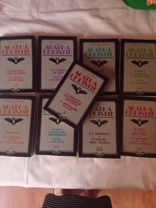 Livros coleção Agatha Christie