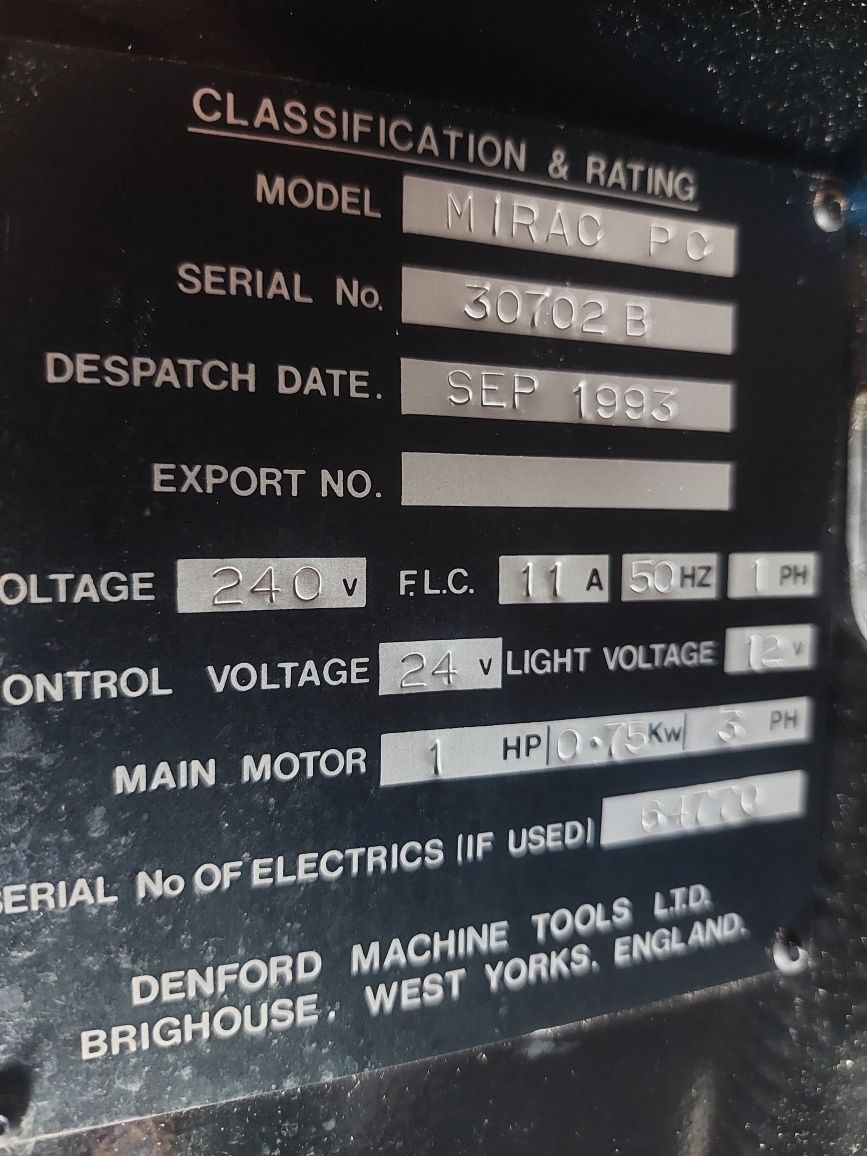 Mała tokarka cnc Denford Mirac P.C. sterowana Mach3