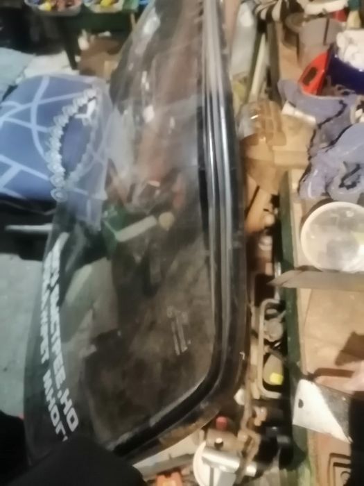 Продам заднее стекло на Ваз 21 01-2107