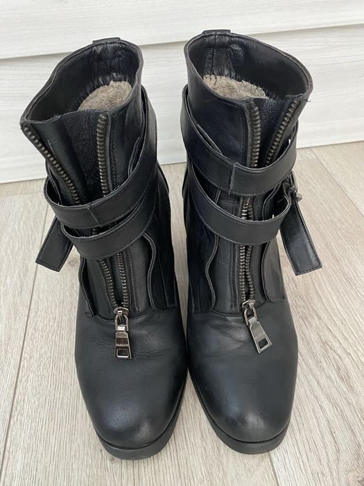 Продам черевики зимові,жіночі, розмір 40