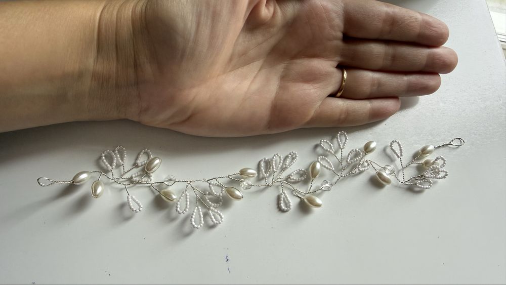 Прикраса в волосся