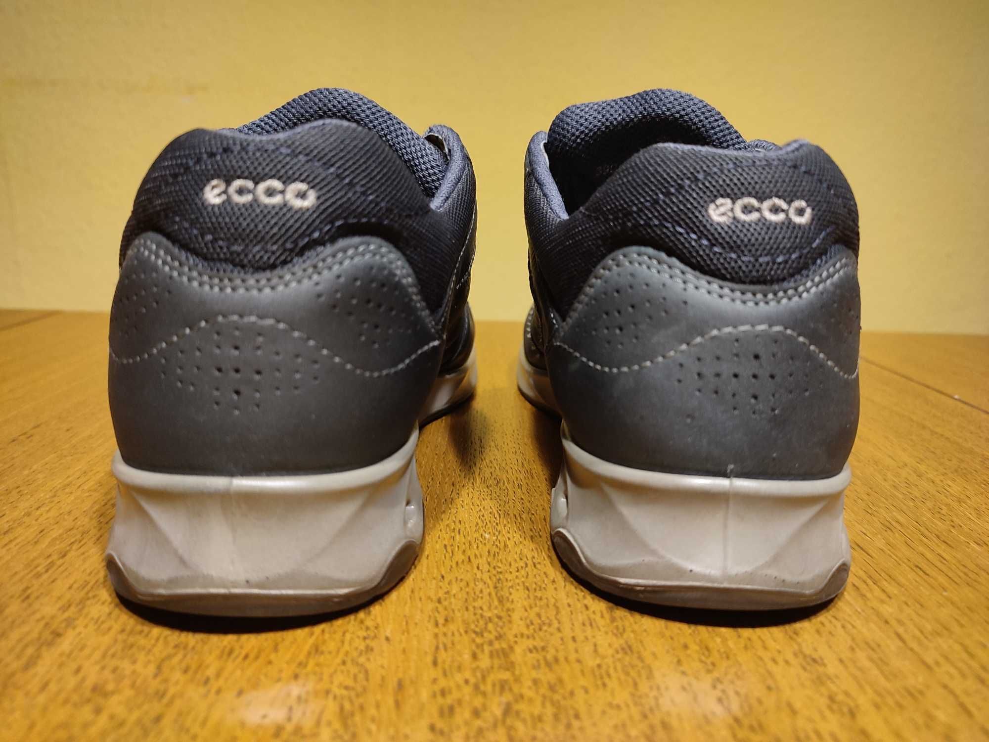 Buty sneakersy ECCO WayFly skóra męskie rozm.39 (wkł. 25,9cm)