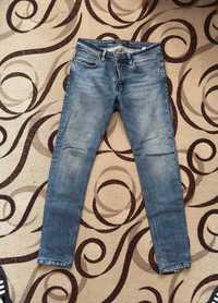 продам класичні сині джинси розмір 32,34
