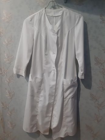 Продам белый халат