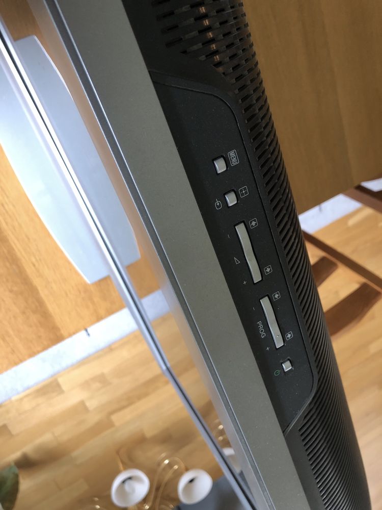TV telewizor LCD SONY Bravia 32 cale KDL-32U2000