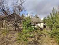 Продаж земельної ділянки з будинком під реконструкцію в с. Свидівок