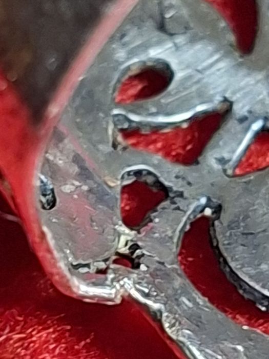 Stary pierścionek srebrny ażurowy