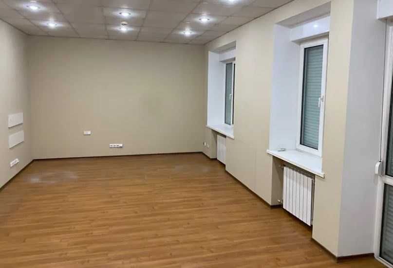 Продам помещение общей S 293 м.кв. ФАСАД ст. м. Лукьяновская