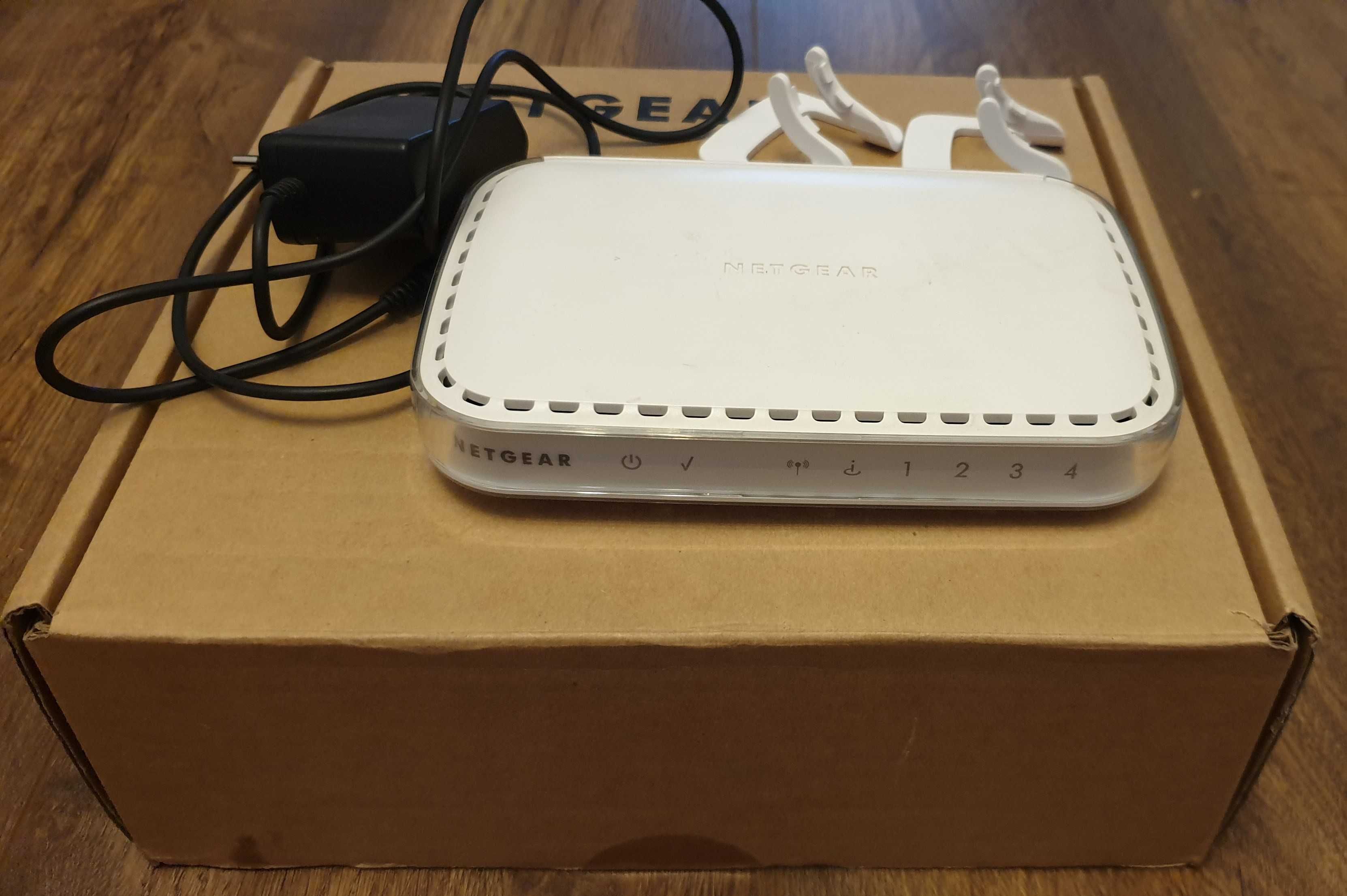Router NETGEAR WGR614 v6 54Mbps