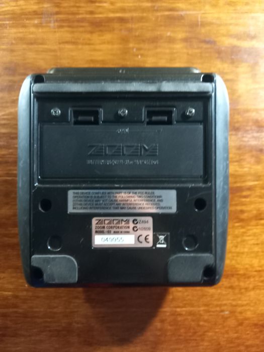 Процесор для электро-гитары zoom g2