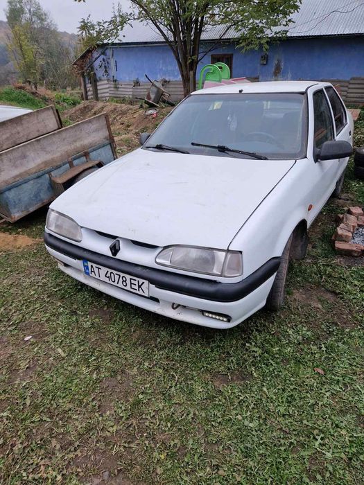 Розбераю Рено 19  1.4 1.7бензині 1.9дізель