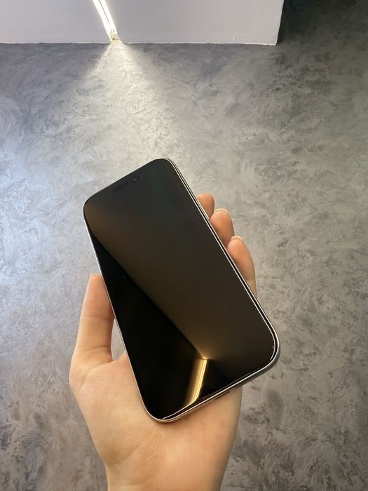 Б/у IPHONE 16Pro 256 White Titanium Neverlock Костюшка,5 igrand