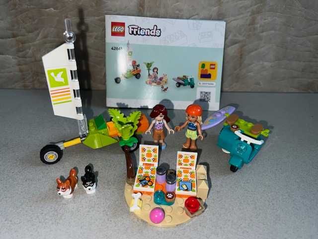 LEGO Friends 42641 Przygoda z surfującymi psami i skuterem