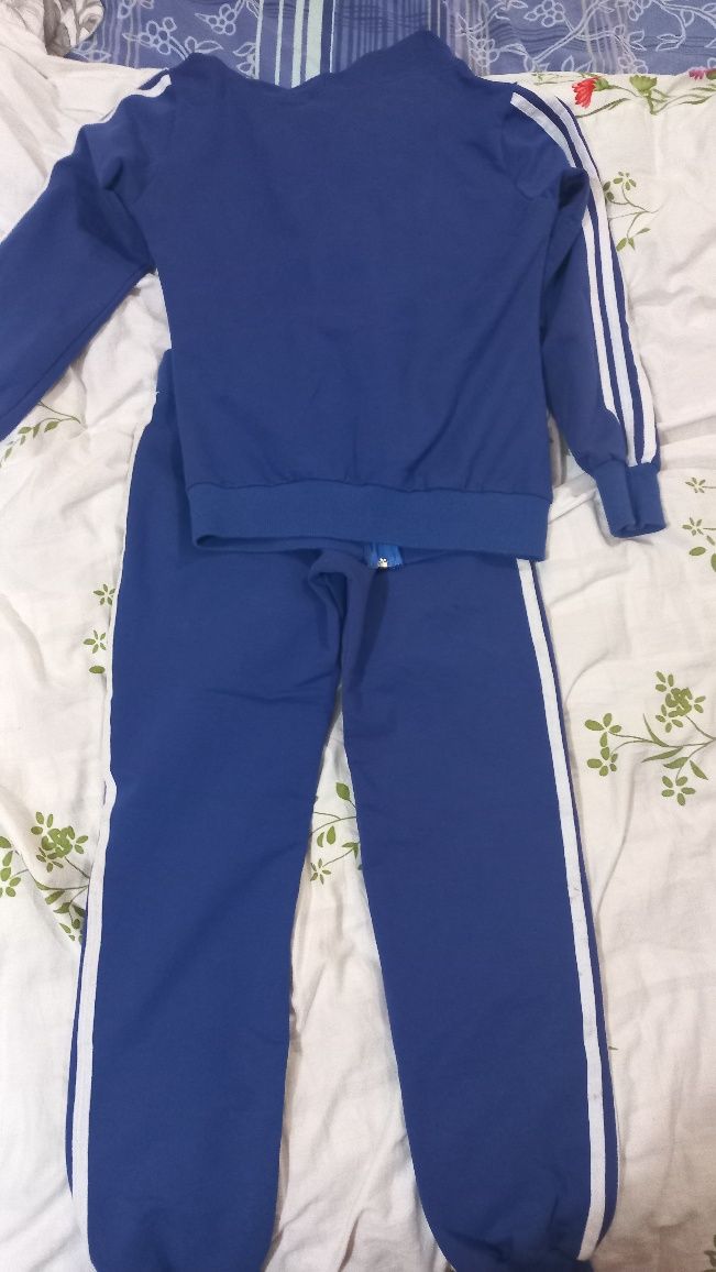 Спортивний костюм Adidas зріст 140-160см
