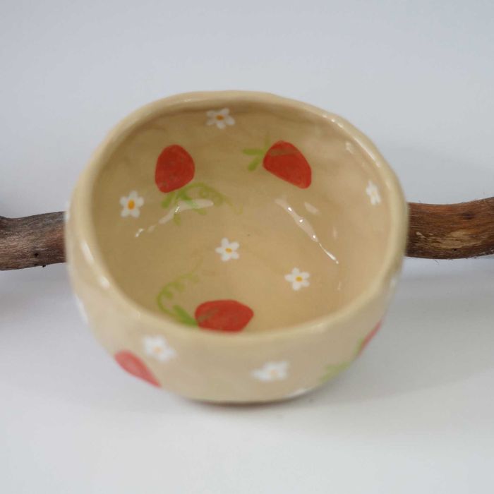 Miska ceramiczna ręcznie robiona handmade w malowane truskawki
