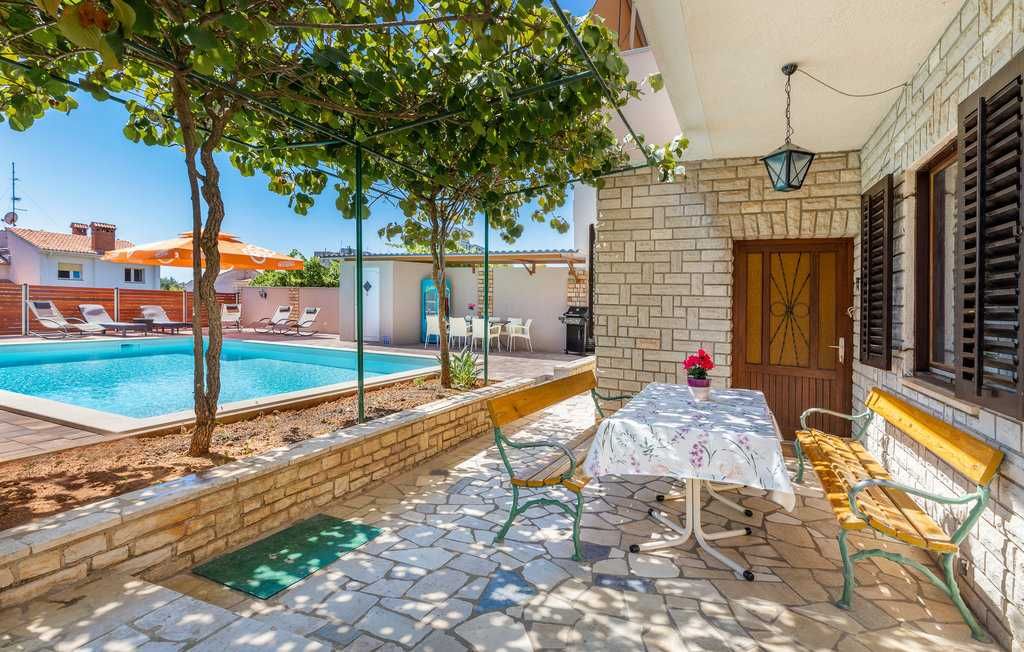 Wakacje, wrzesień, Chorwacja, Istria, apartament z basenem dla 10 osób