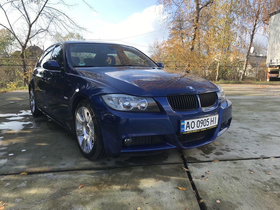 BMW-320i. M-paket