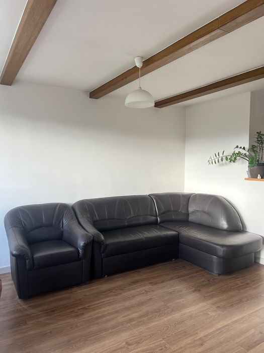 Skórzany narożnik z funkcją spania + fotel