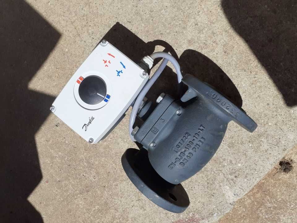Zawór Danfos VB2,DN40,Kvs25,PN25+Siłownik Danfoss AMV33,230V