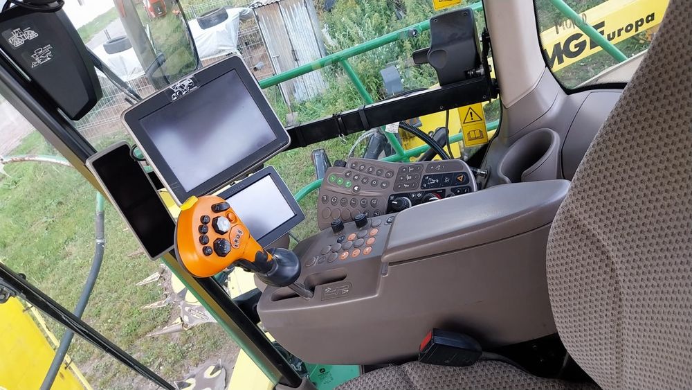 Sieczkarnia John Deere 8600i 4x4/ Claas Jaguar/ New Holland FR