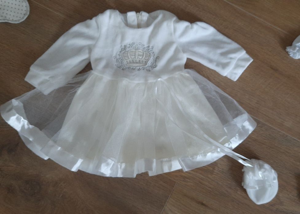 Одяг для дівчинки 3, 6 міс, носки,  костюм, рушник, плаття