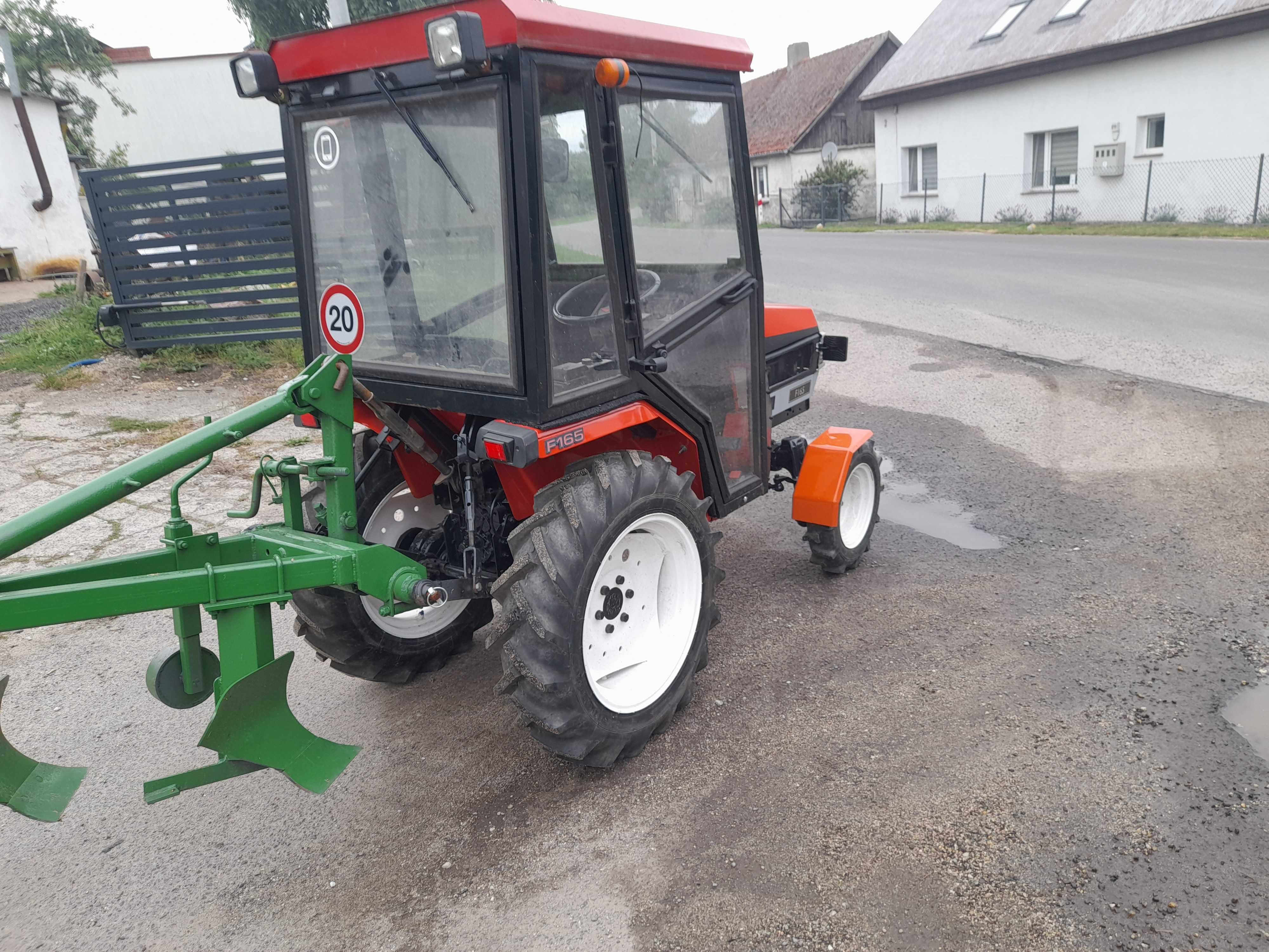 Traktorek ogrodowy Yanmar F165  4WD