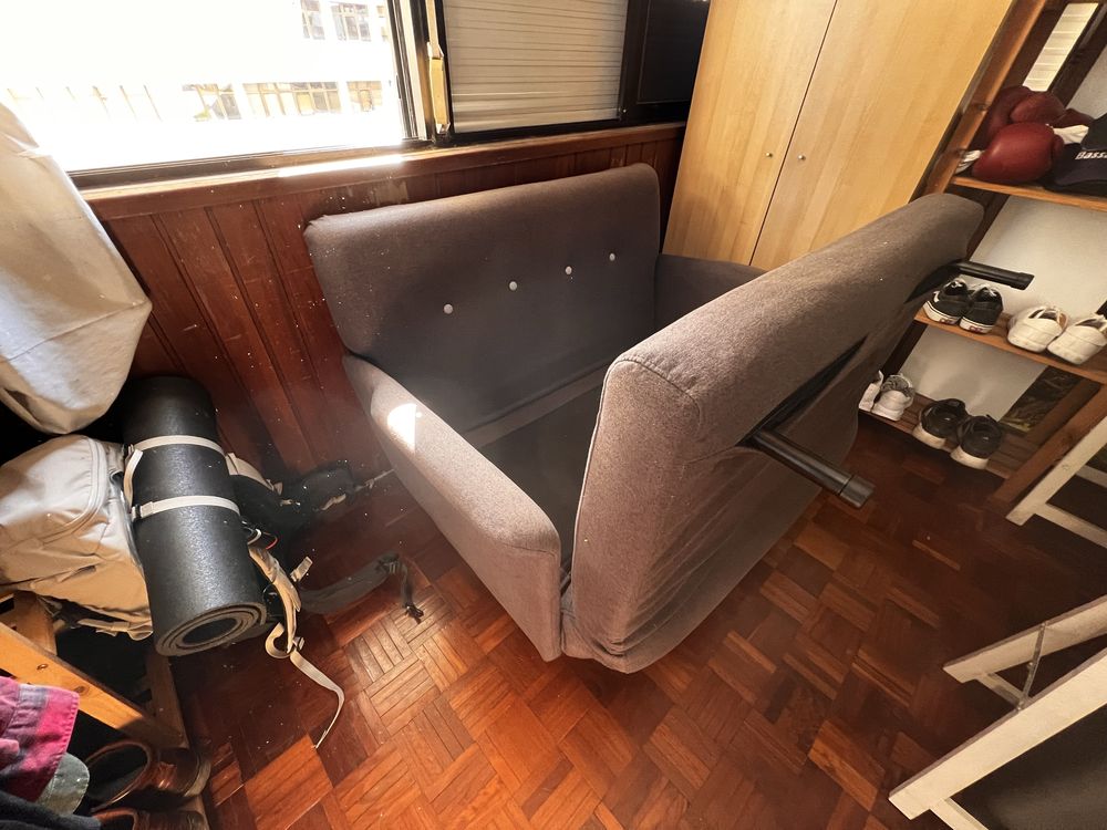Conjunto Sofá-cama + Estendal Vertical + Mesa & Cadeiras + 1Estante Gr