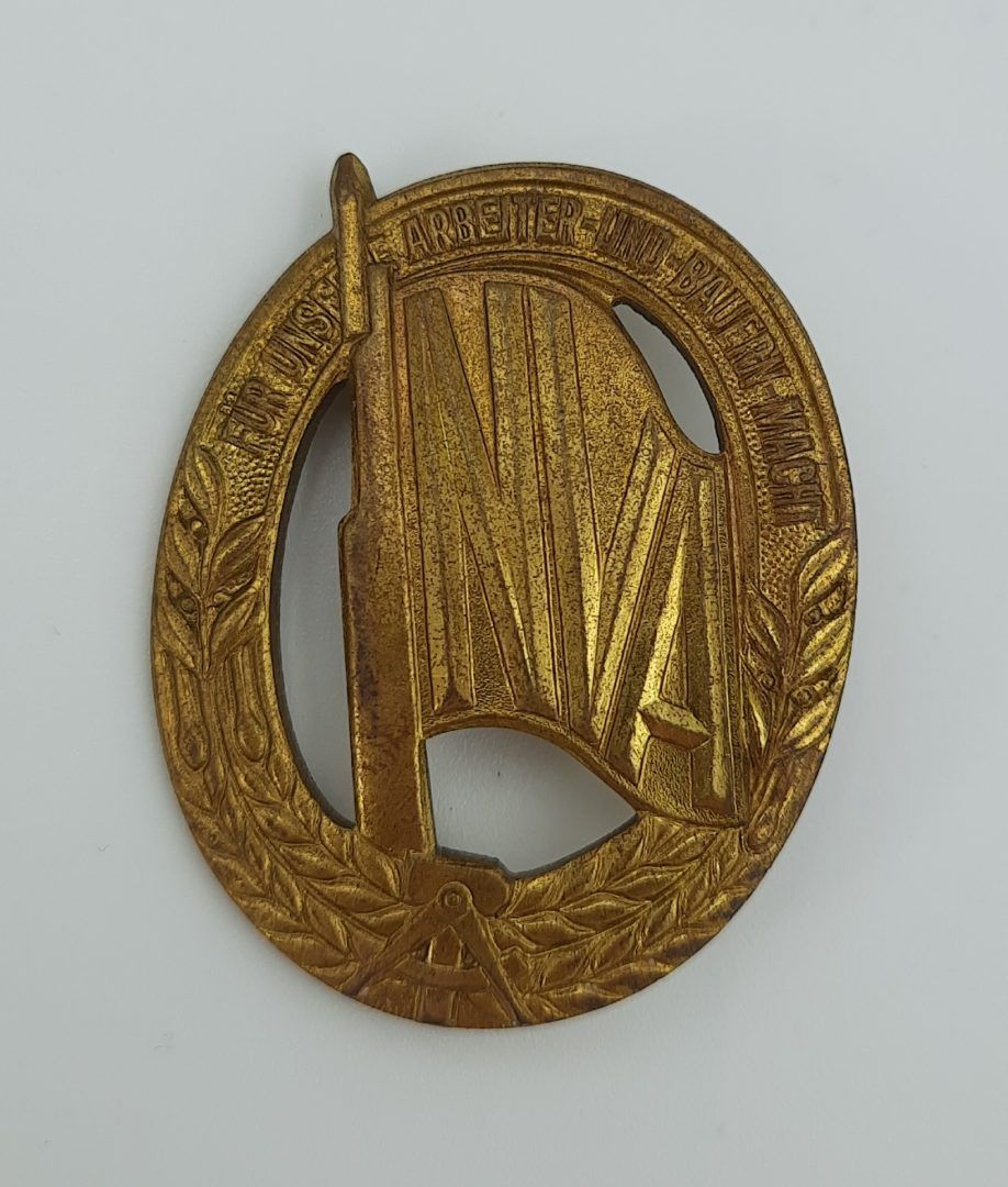 Stare odznaczenie kolekcjonerskie Odznaka za dobrą pracę NVA Niemcy