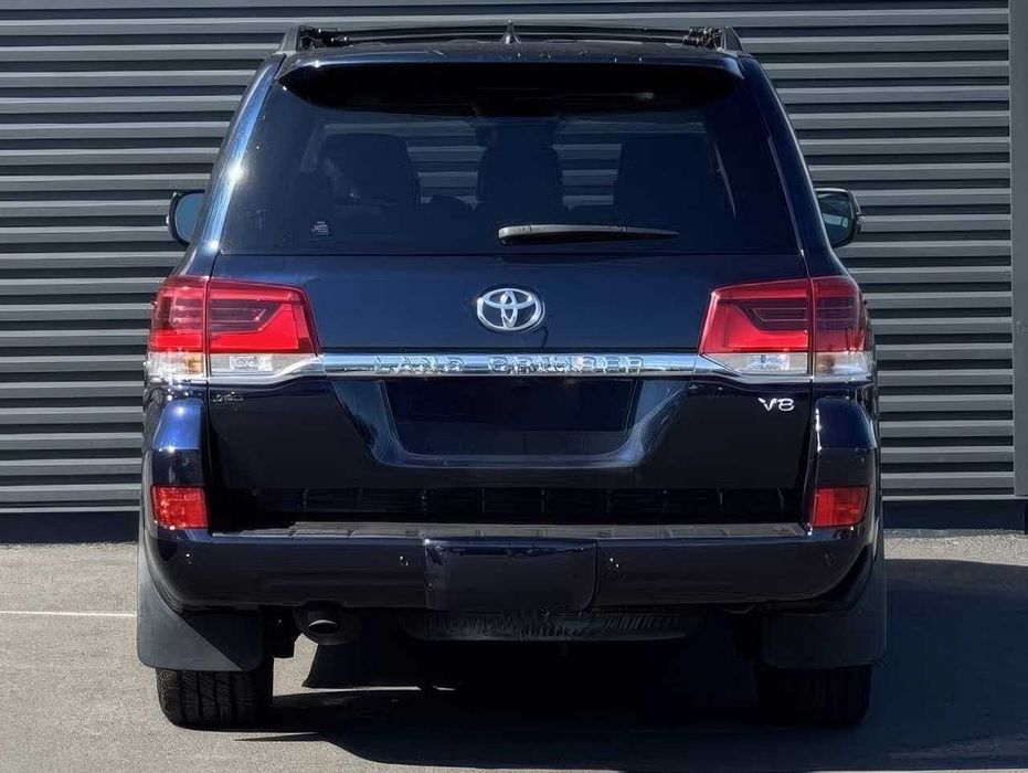 Toyota Land Cruiser      2019