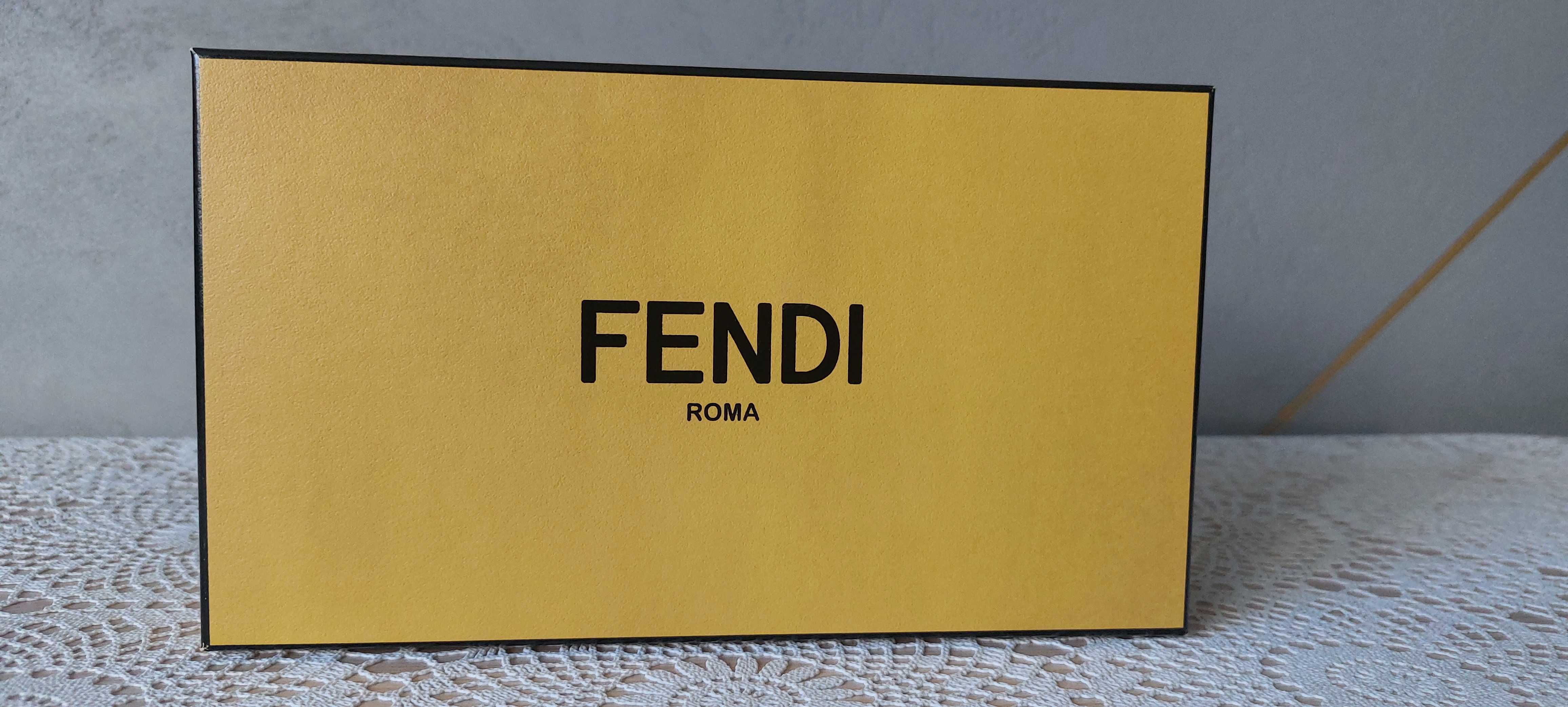 Pudełko FENDI - 21,5x12,5x7 cm - oryginalne + torebka prezentowa