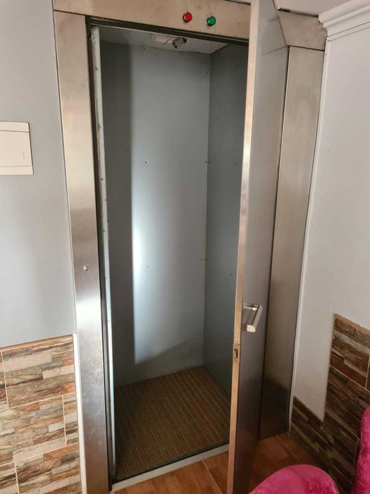 ELEVADOR Bom estado⁸