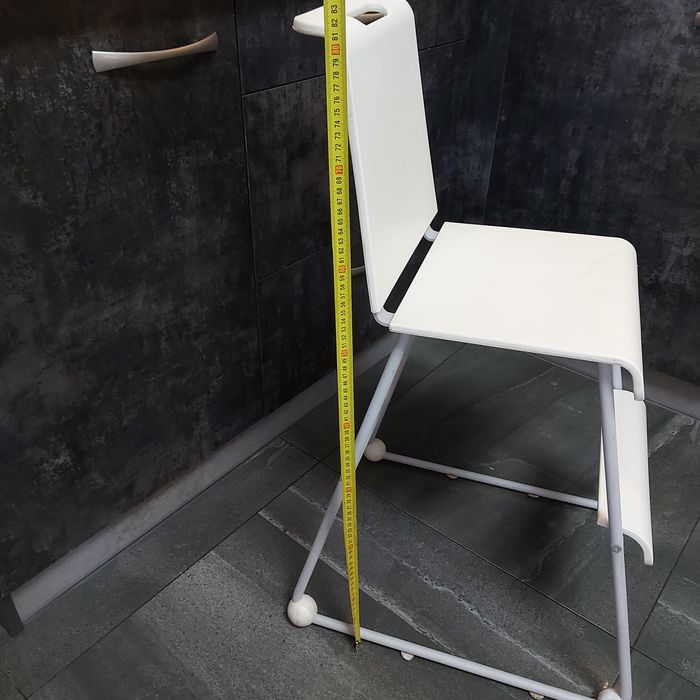 Ikea. Wysokie krzesełko dla dziecka z podnóżkiem