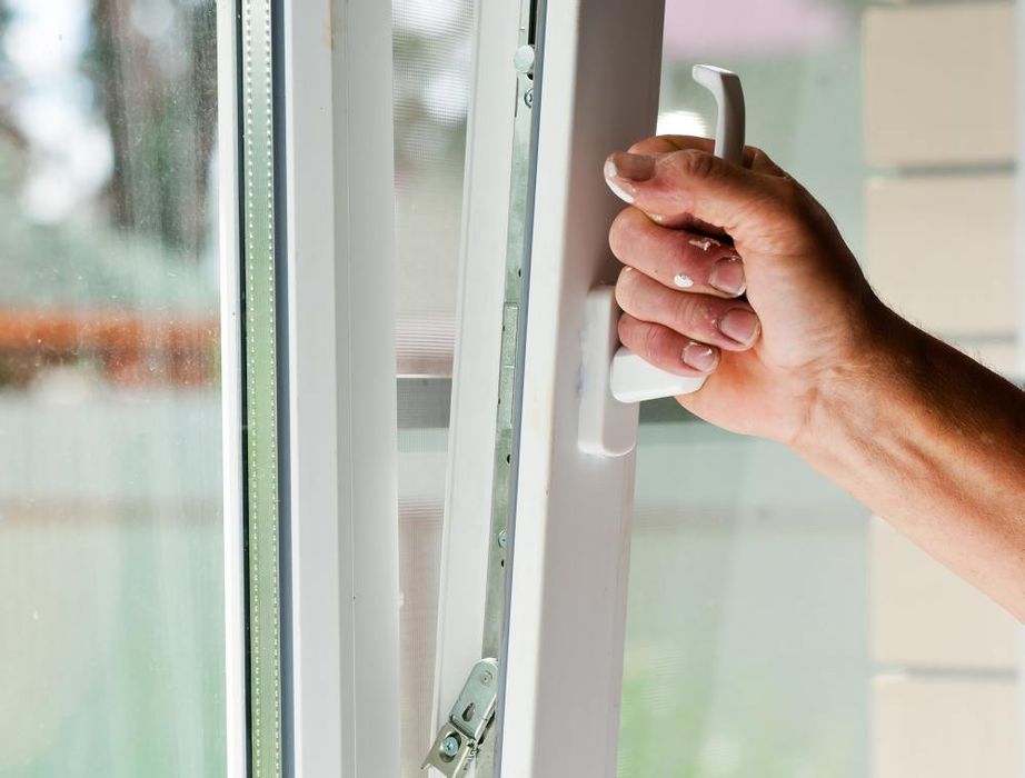 Okna PCV Bramy Garażowe - Montaż-Naprawa-Servis