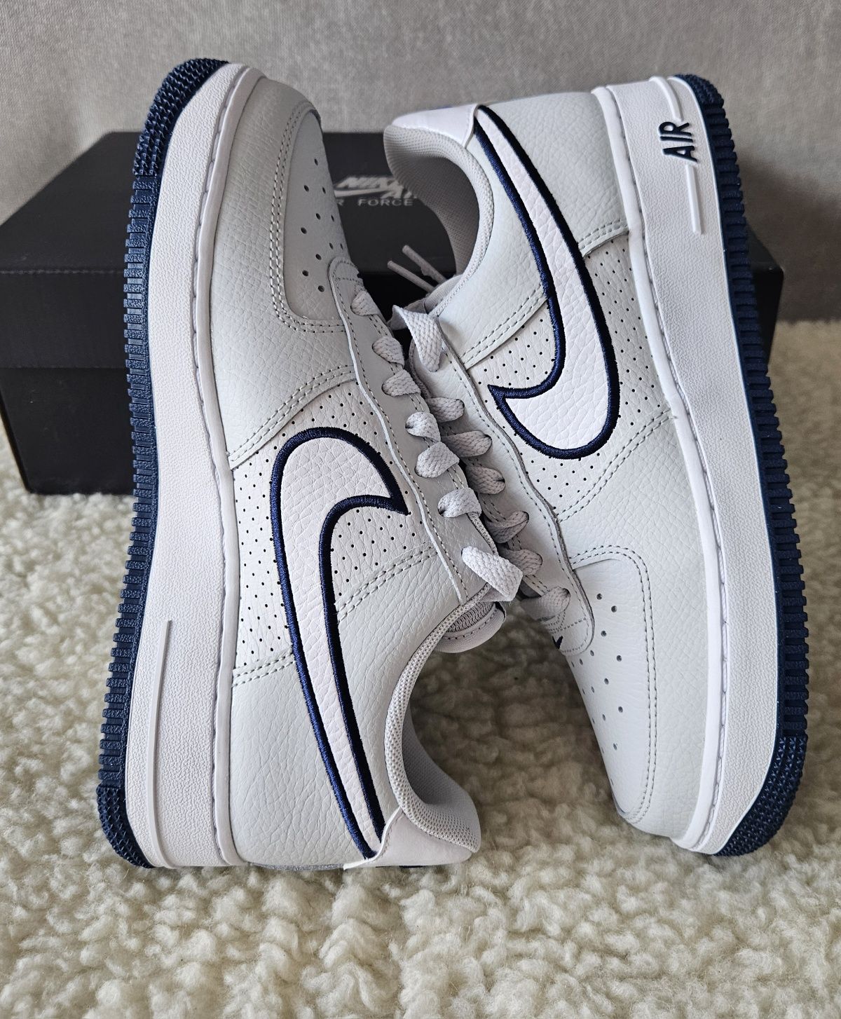Nike Air Force 1'07 Low Photon Dust Midnight Navy - r. 38,5