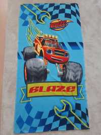 Toalha praia BLAZE e as Monster Machines