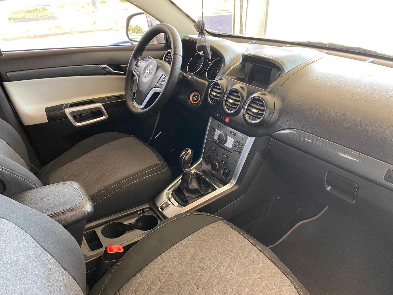 Opel Antara 2012 року 2.4/бензин