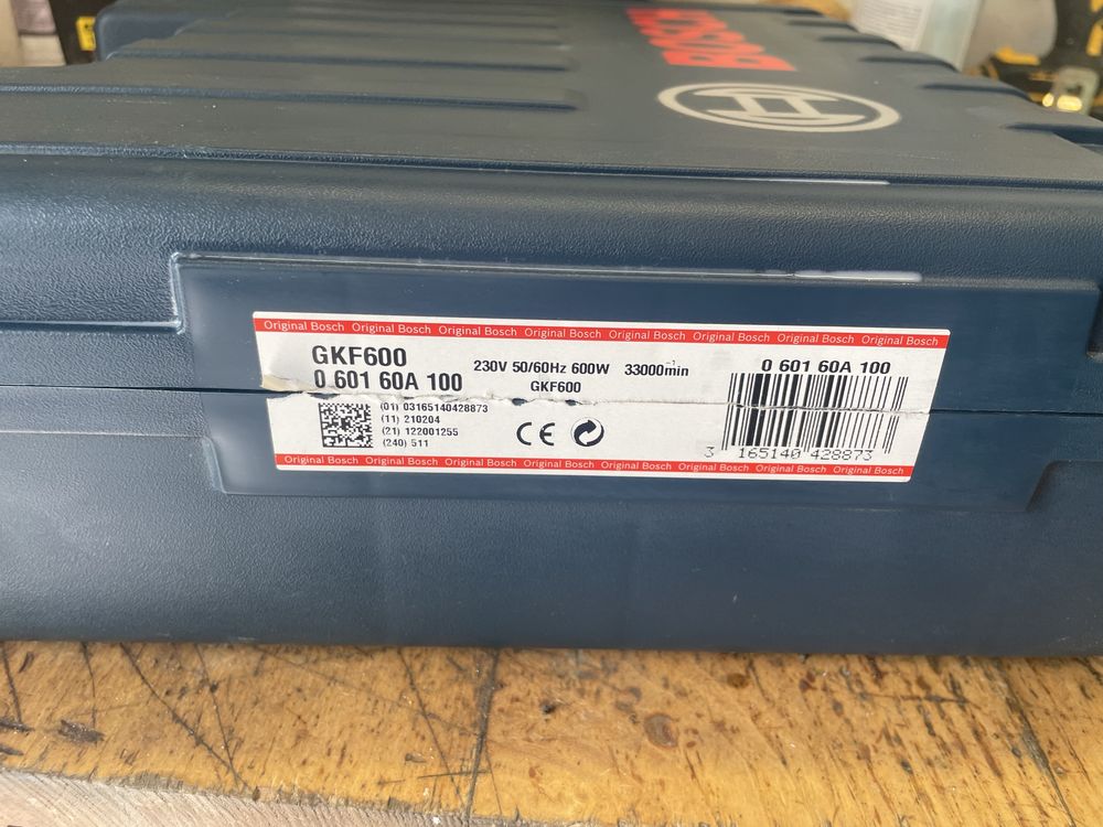 Frezarka Bosch GKF600