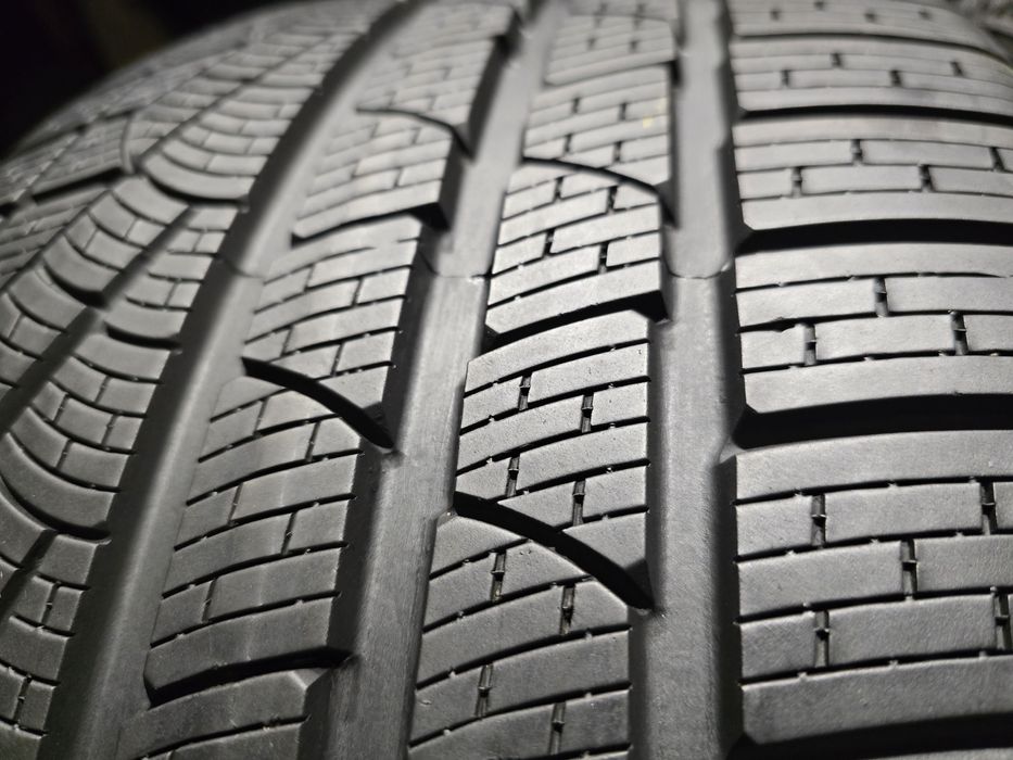 275/30/20 Pirelli sotto zero II, A0 kpl Demo  7,5mm  j. Nowe z 19r.