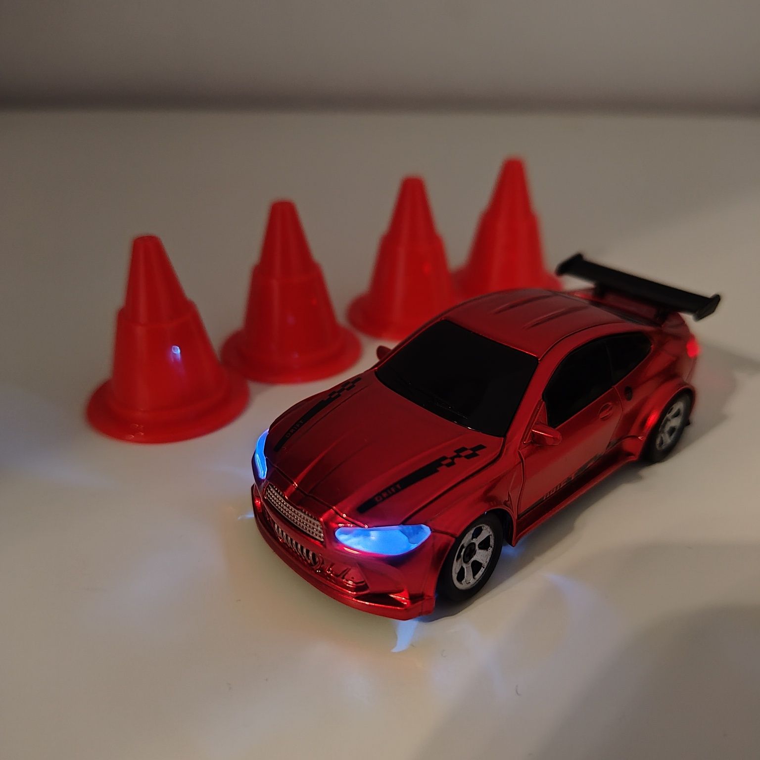Zdalnie sterowany samochód RC 2.4ghz BMW M4 auto drift 4WD 1:64
