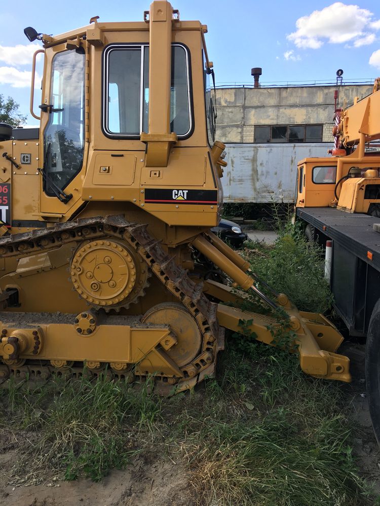 Бульдозер CAT D4 D6