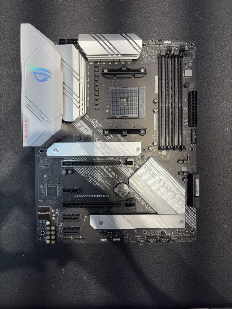 Motherboard Asus ROG STRIX B550-A Gaming | Loja