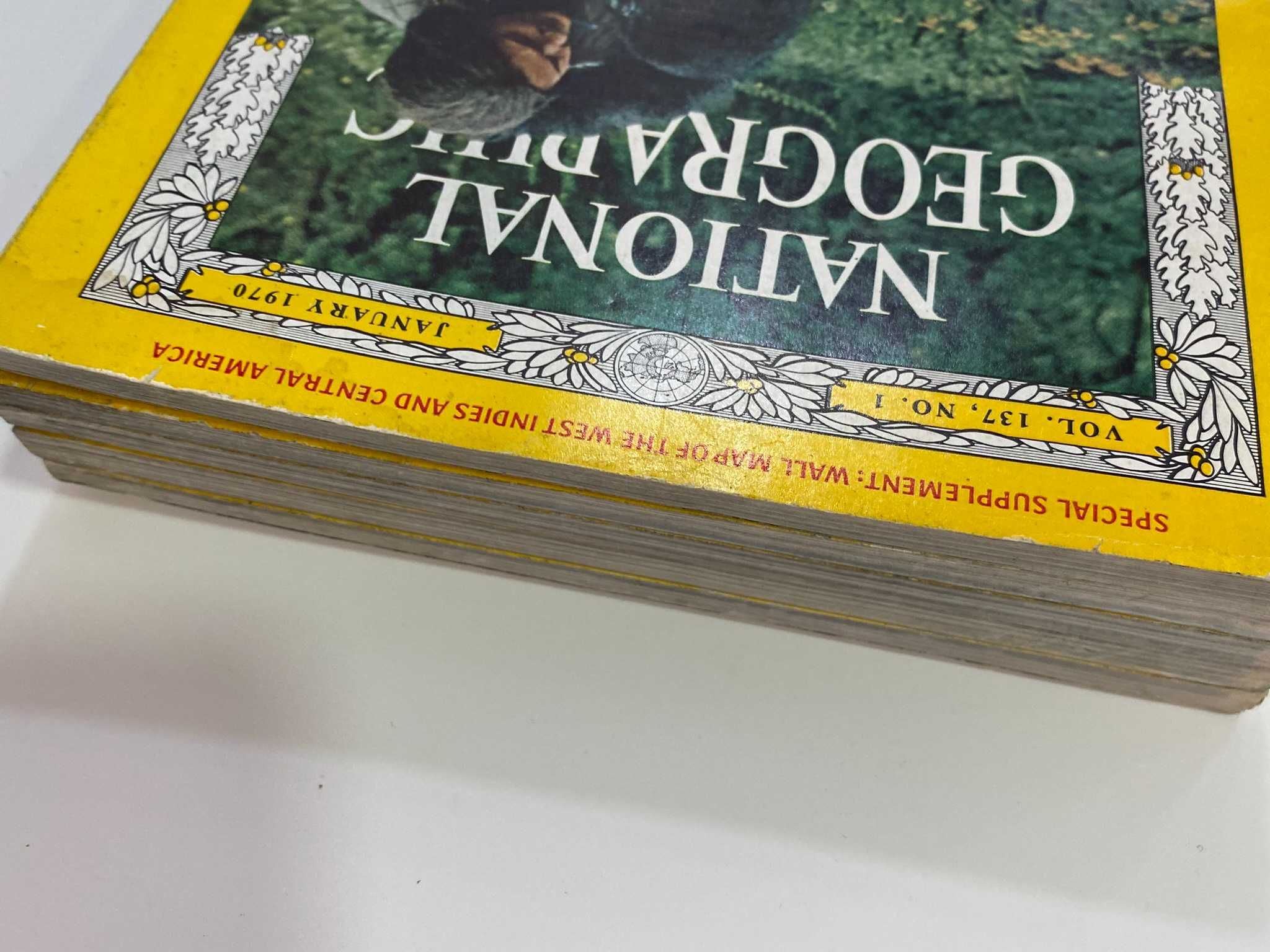 Conjunto de 5 revistas National Geographic Ano 1970 - Inglês