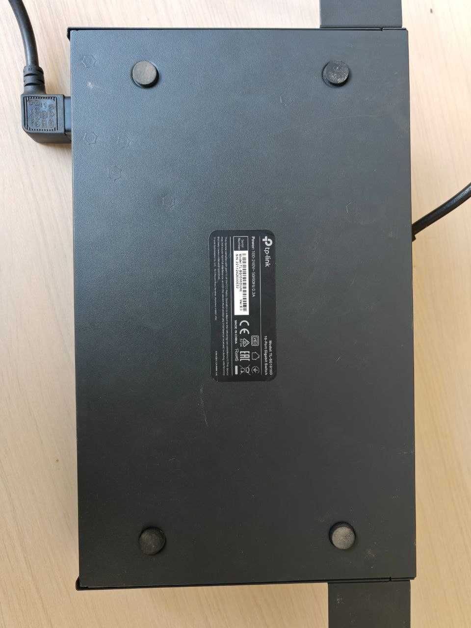 Коммутатор TP-LINK TL-SG1016D 16x1GE, Неуправляемый, Стоечный