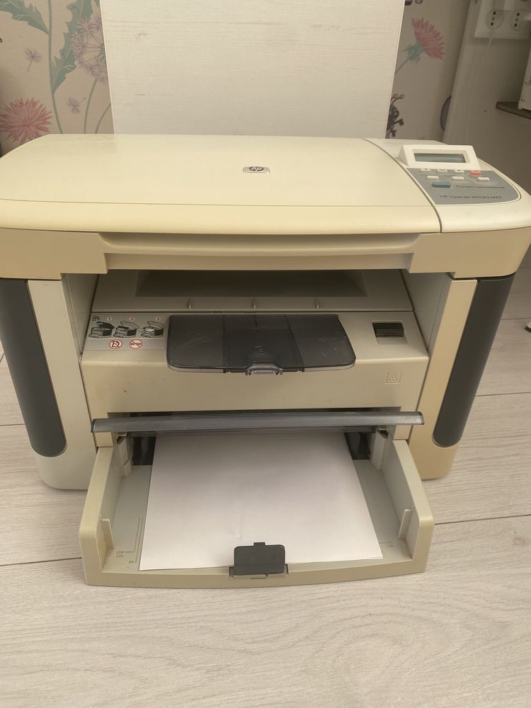 Принтер, сканер, ксерокс 3в1 HP лазерний