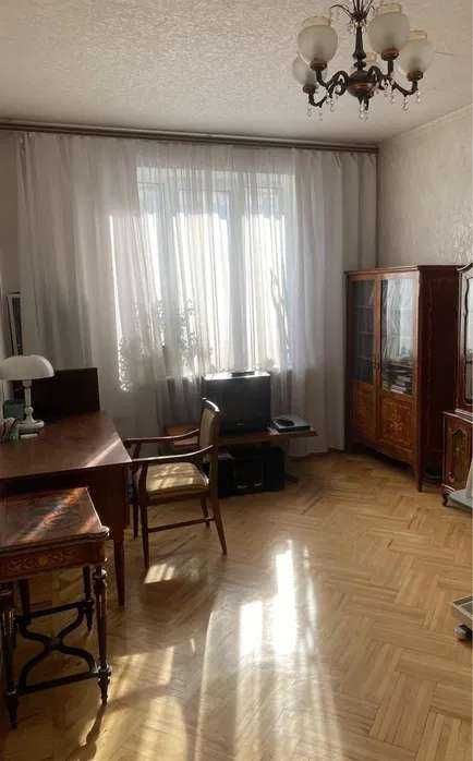 Продам 3к СТАЛИНКУ! м. Научная, Крымская 6. Ж/Б