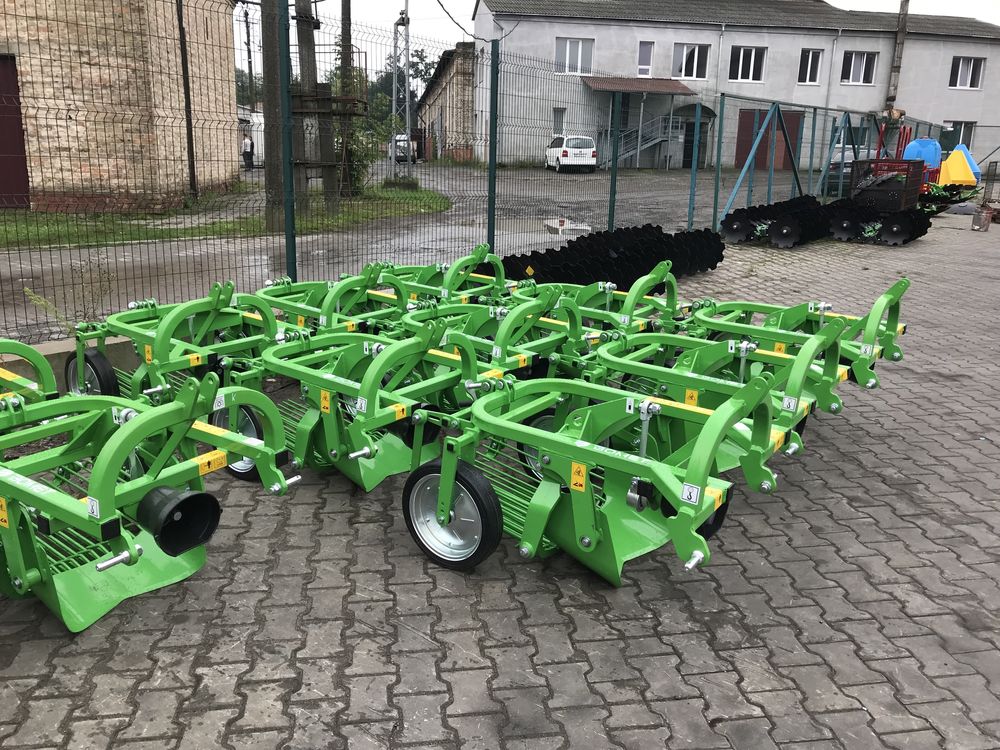 Картоплекопачка однорядна Wirax, Копалка Bomet навісна Польща