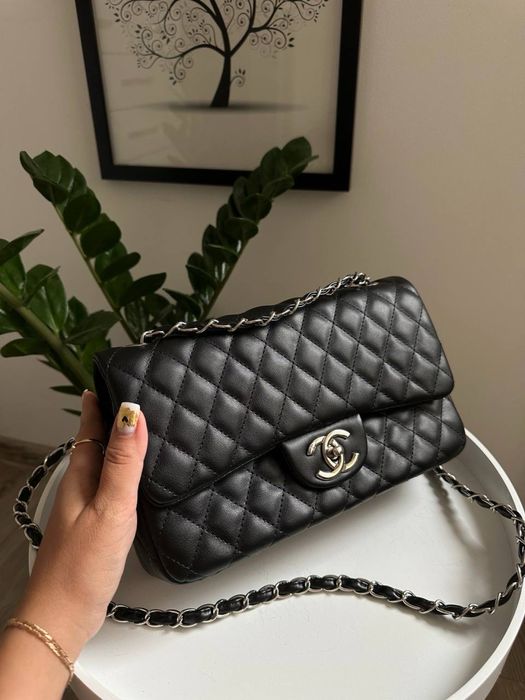 Популярна сумка в стилі шанель chanel стьобана трендова суомочка